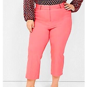 The 4-Season Slim Capri